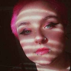 Meet your Posher, Desiree